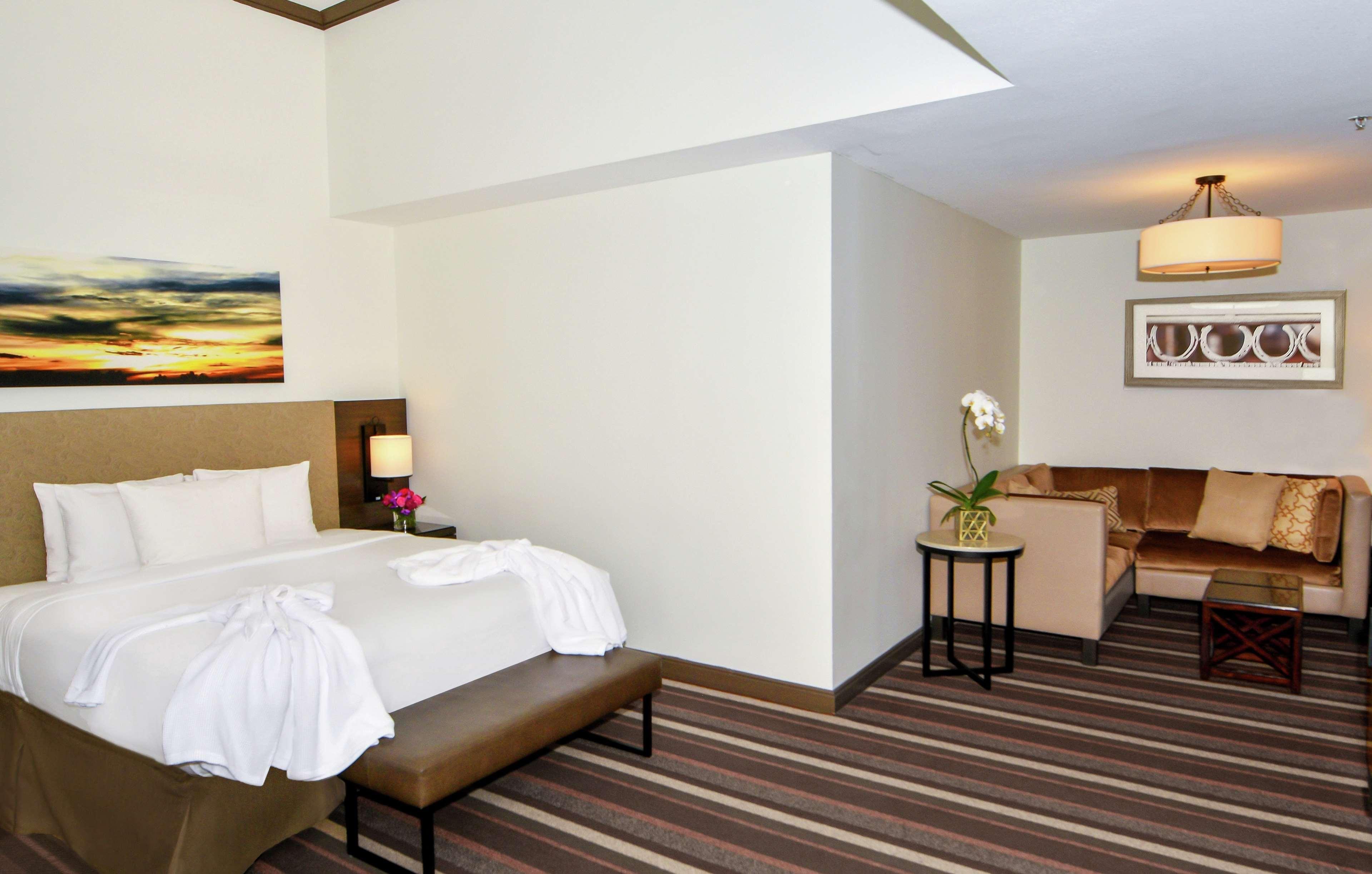 ฮิลตันดัลลัส พาร์ค ซิตี้ โฮเต็ล Hotel ภายนอก รูปภาพ