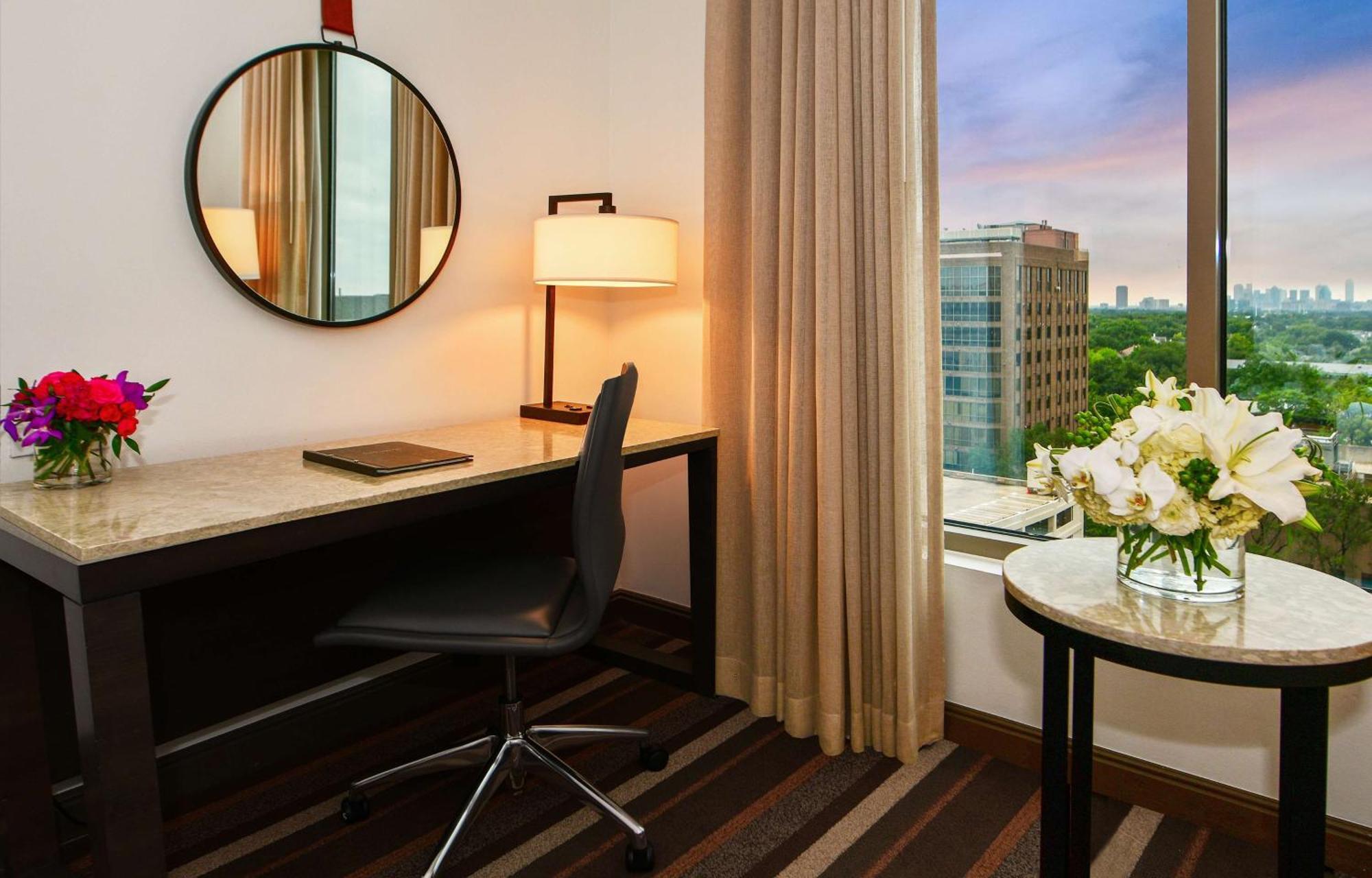ฮิลตันดัลลัส พาร์ค ซิตี้ โฮเต็ล Hotel ภายนอก รูปภาพ
